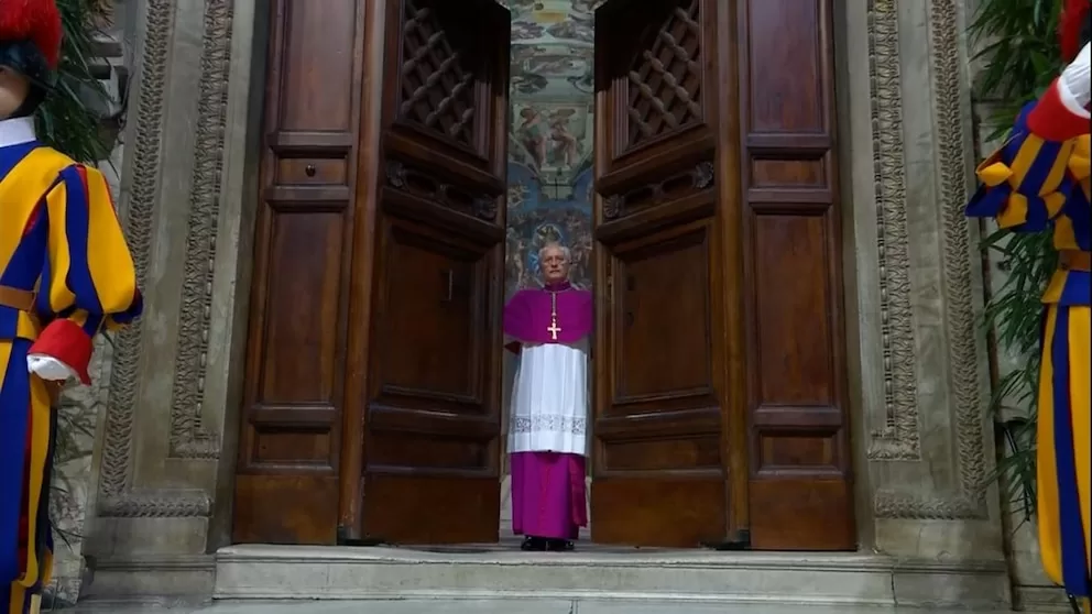 250507_abc_spev_conclave_doors_close_hpMain_16x9.jpg