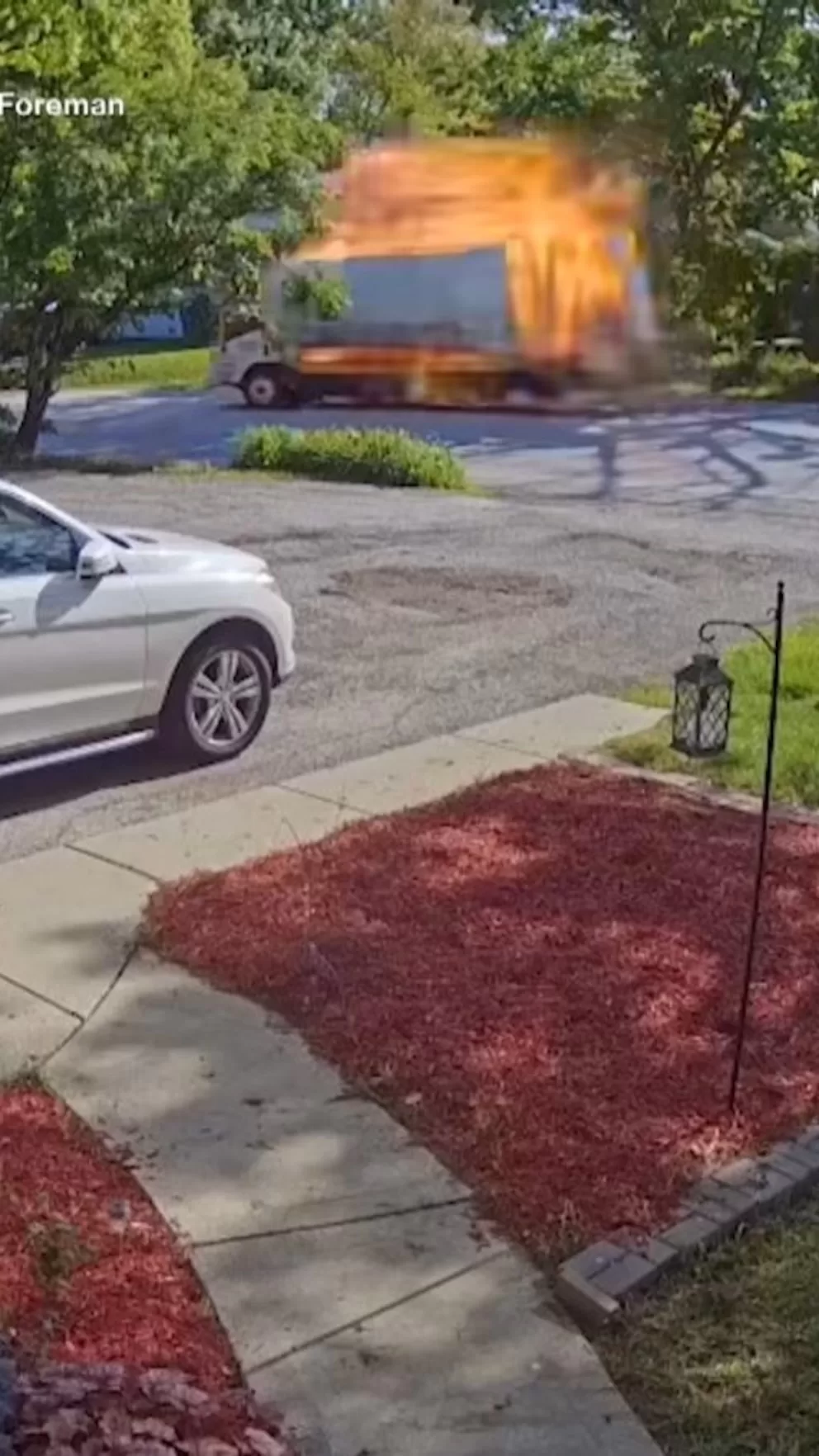 Video Truck explosion damages multiple homes in Chicago suburb