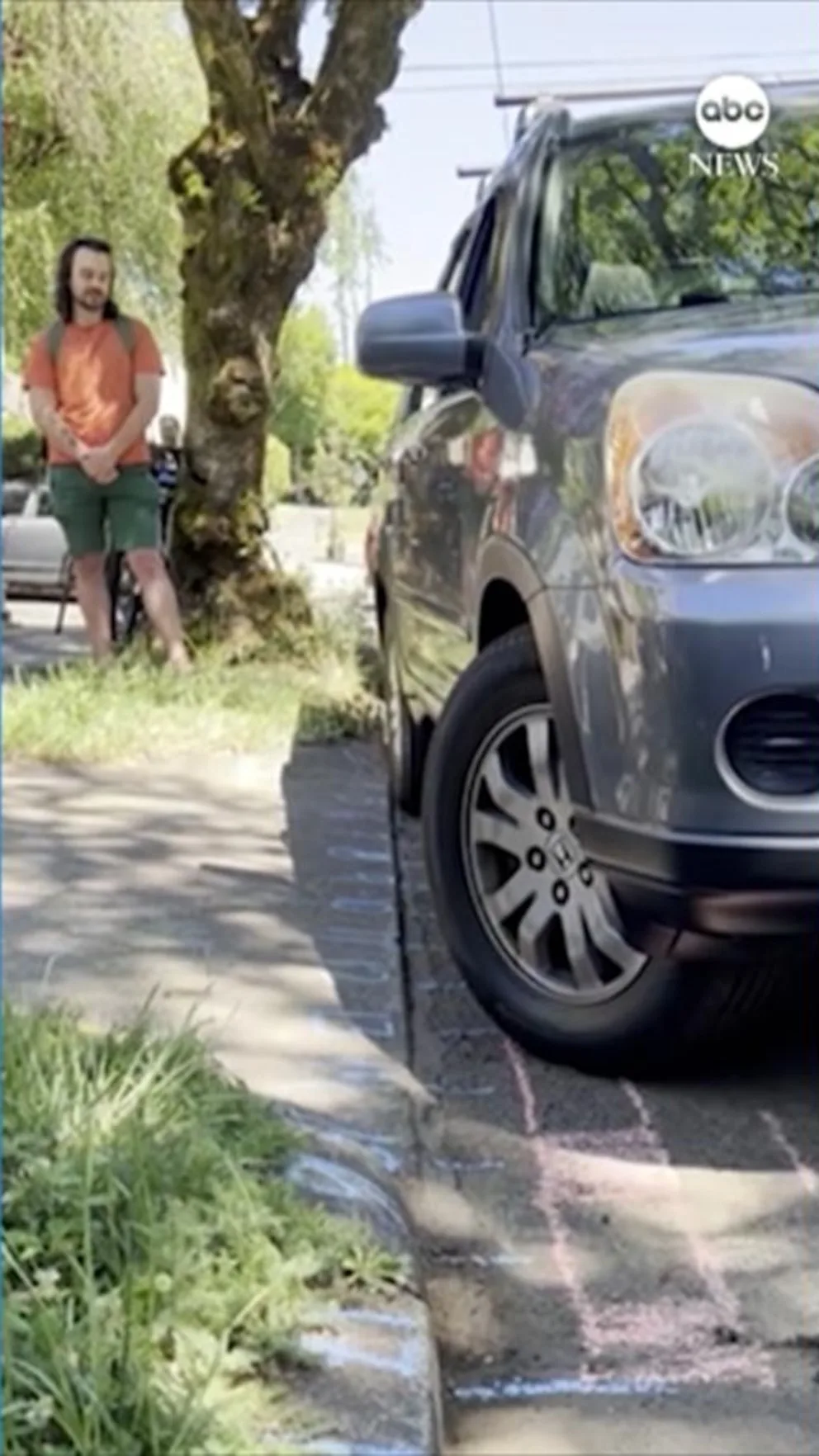 250709_abc_social_parallel_parking_hpMain_9x16.jpg