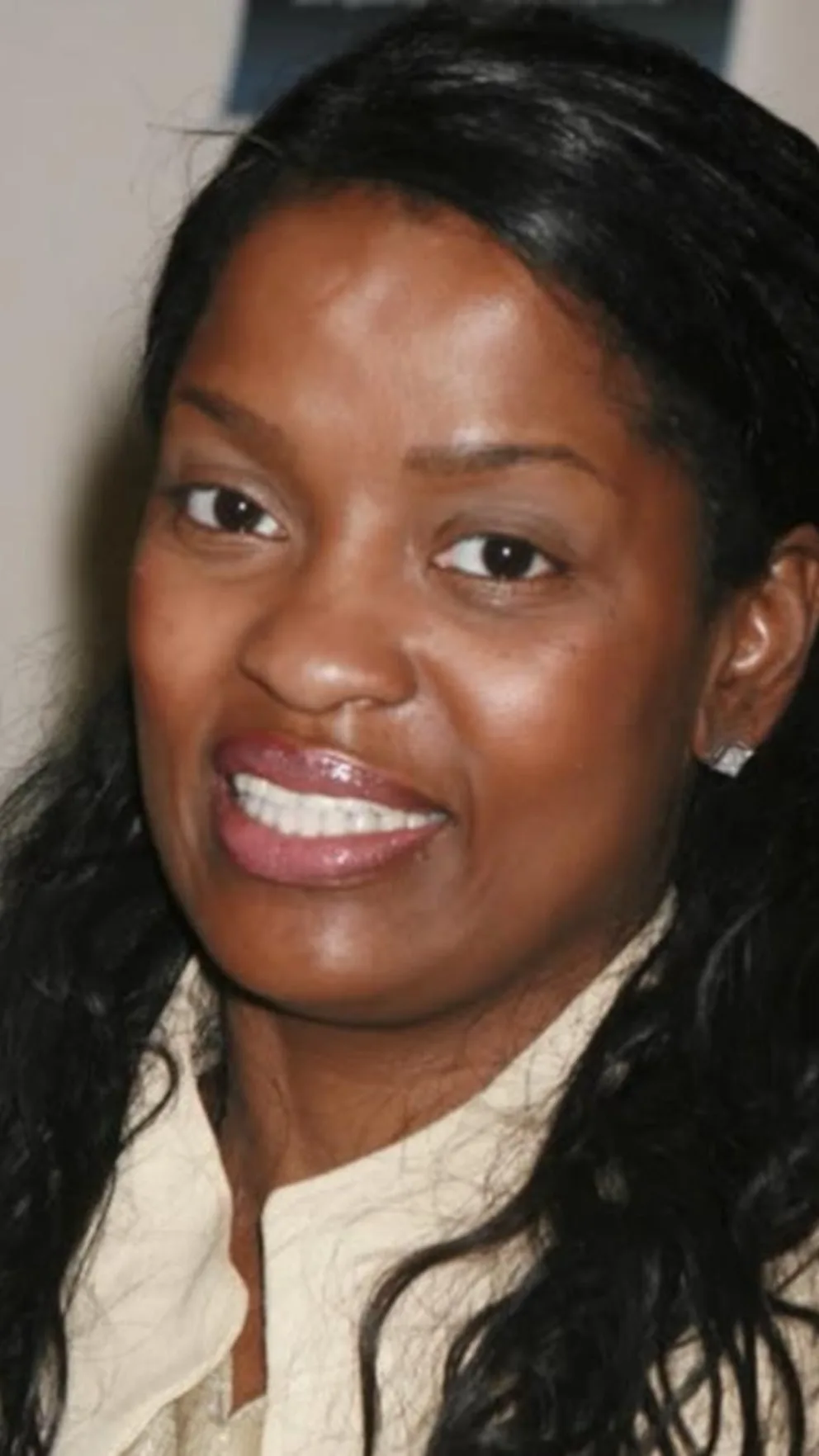 250813_abc_social_danielle_spencer_hpMain_9x16.jpg
