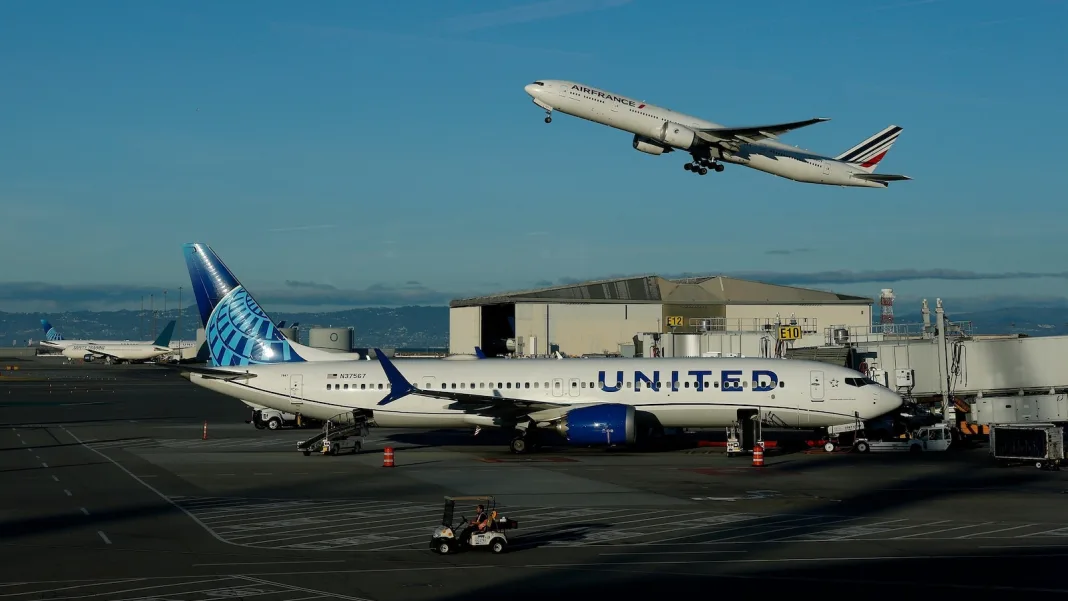 More than 700 flights nationwide canceled Saturday