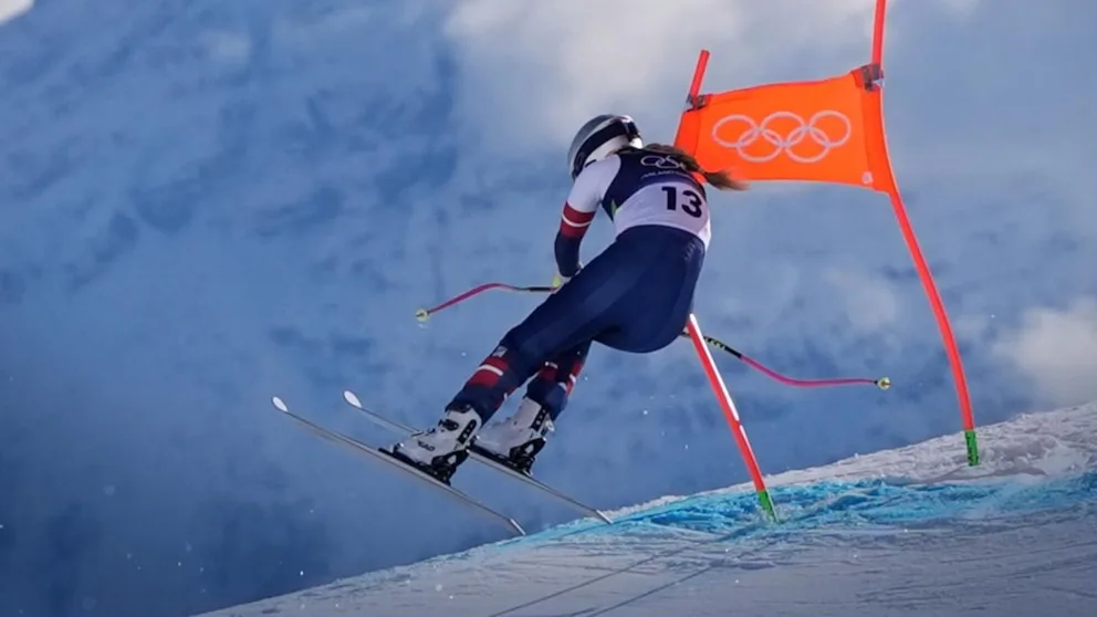 WATCH: Lindsey Vonn's heartbreak as she crashes during race, airlifted to hospital