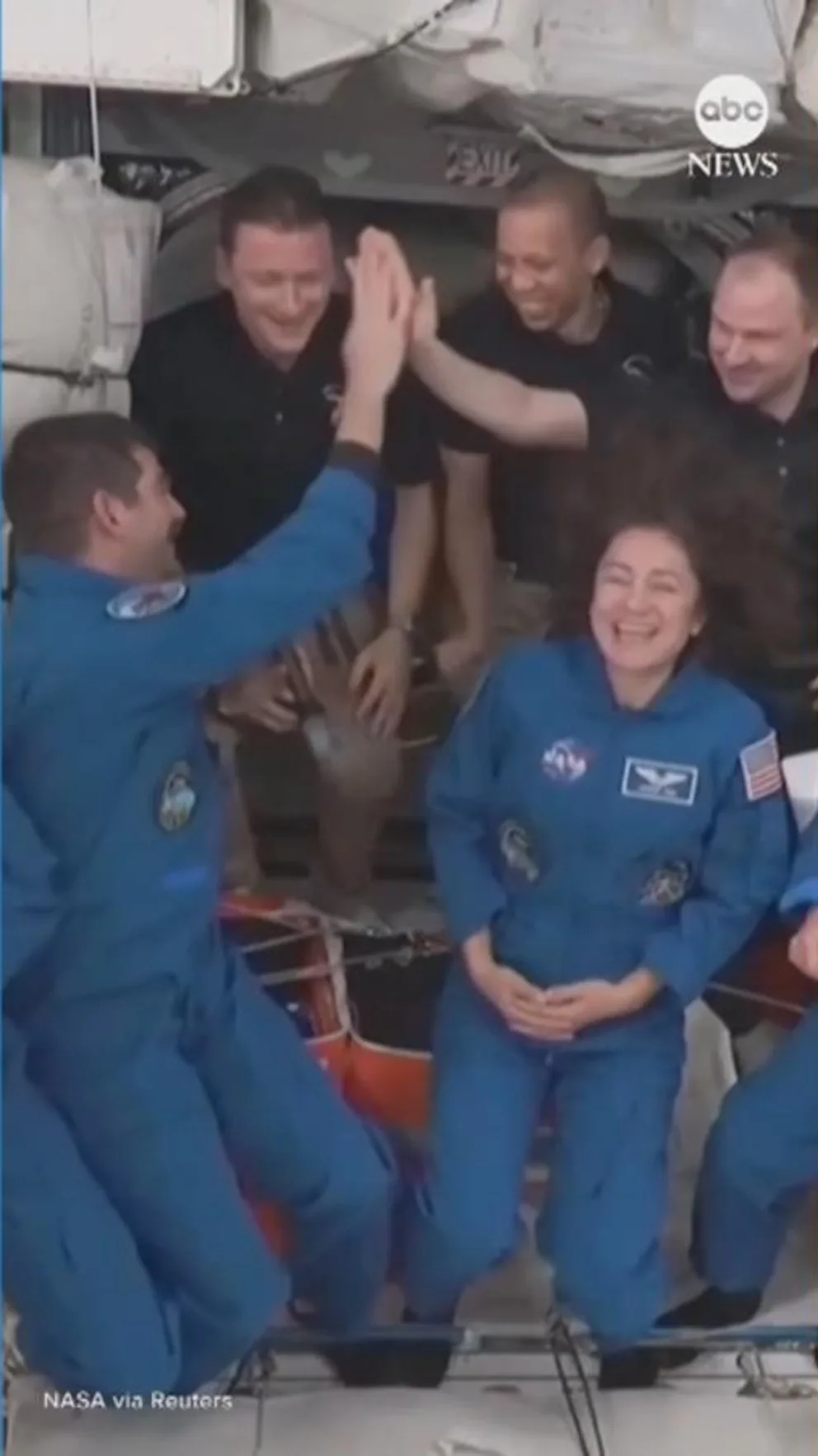 Video 4 astronauts arrive at the ISS to replace NASA’s evacuated crew