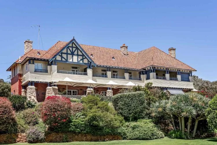 Yallingup, Western Australia: Historic Caves House Hotel Set For New ChaptAdrian Finier Under Local Developer Adrian Fini