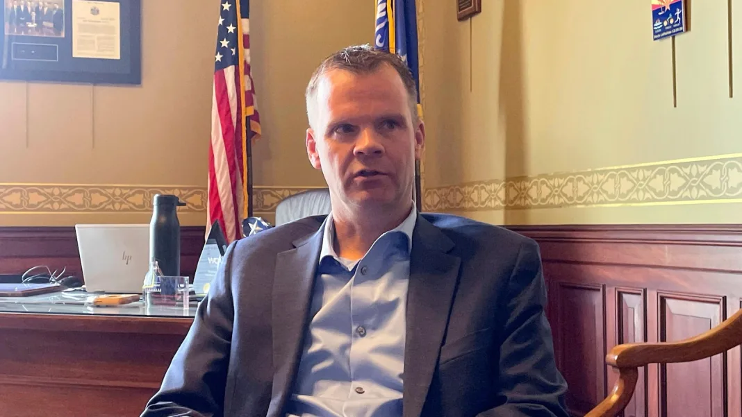 Second top Republican retires in battleground Wisconsin, fueling Democratic hopes