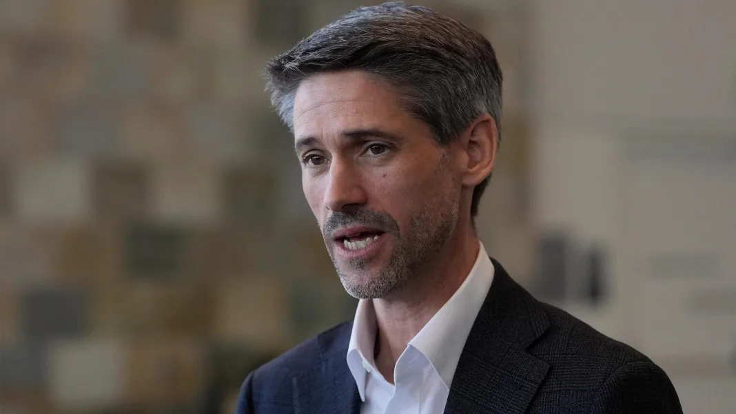 Top California Democrat flops with call for candidates to exit governor’s race