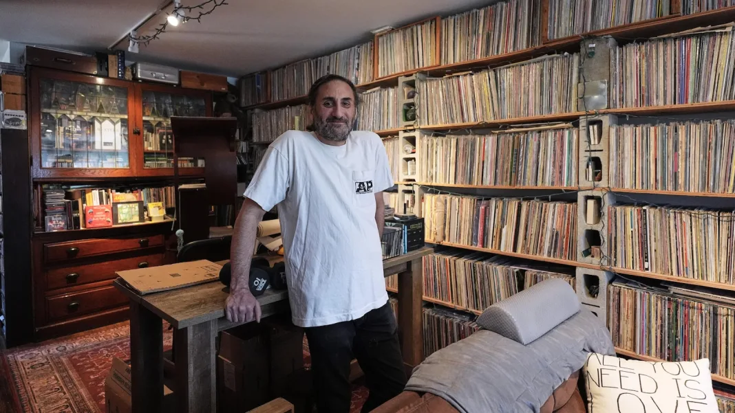 Volunteers turn a fan’s recordings of 10,000 concerts into an online treasure trove