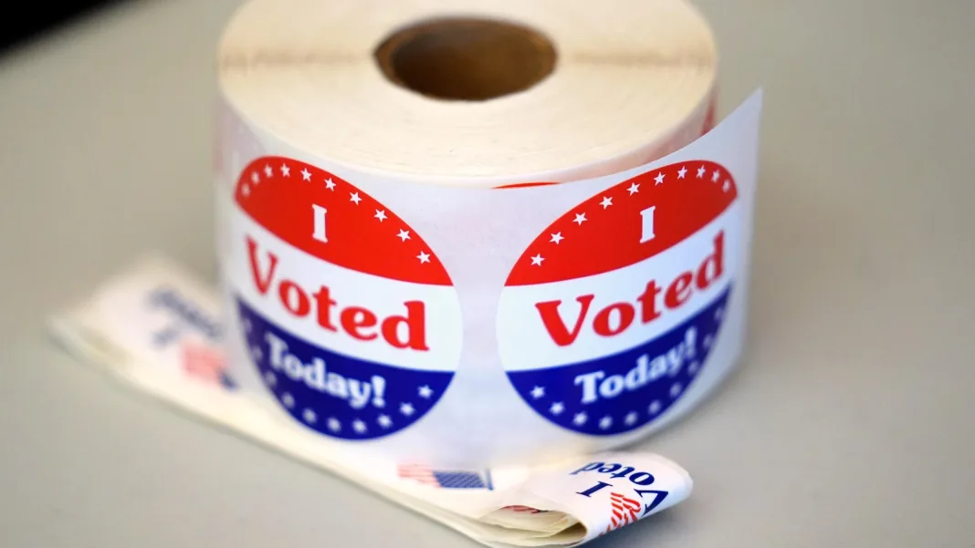 Federal judge dismisses DOJ lawsuit against Arizona seeking voter data