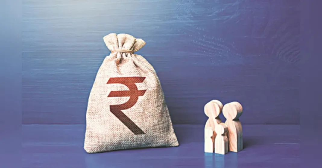 Rupee falls 7 paise to 95.68 against US dollar during early trade | Finance News