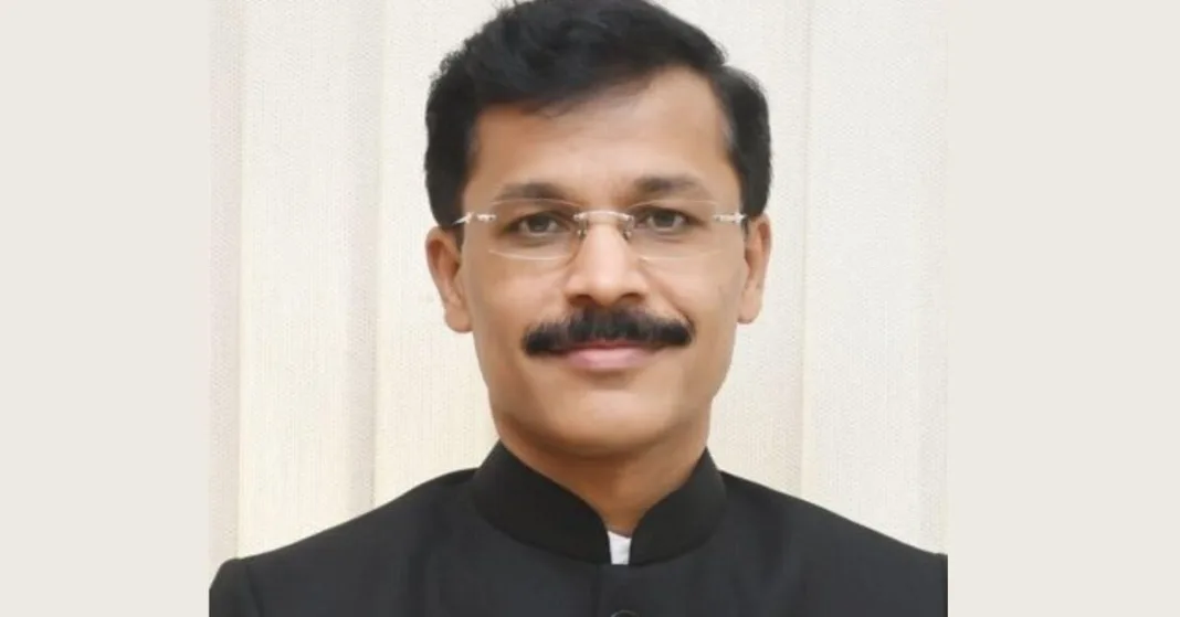 Who is Tukaram Mundhe? The IAS officer taking on Maharashtra’s food sector | India News