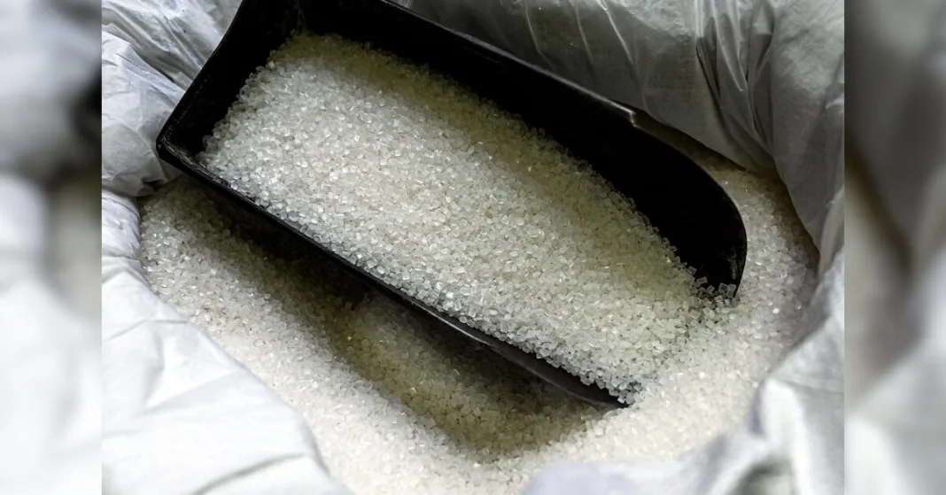 Govt weighs cutting sugar import duty to curb record local prices | Economy & Policy News