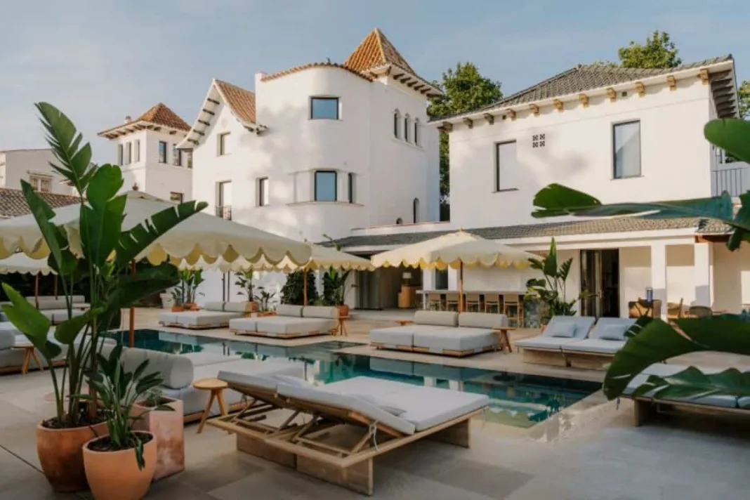 Spain Boosts Sitges Tourism as CASA METT Opens Near Barcelona Amid Strong 2026 Hotel Demand