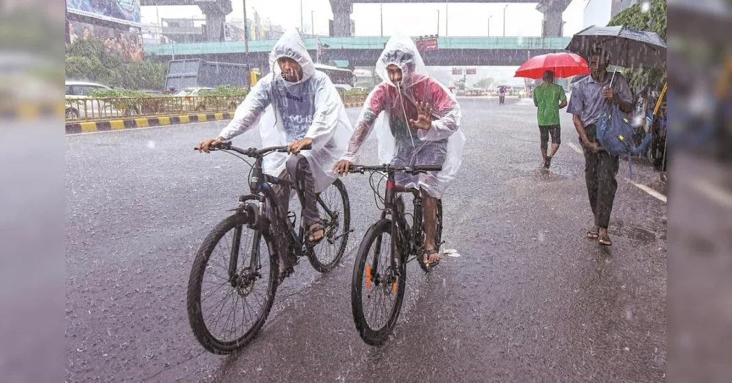 Delhi weather: Rain, thunderstorms likely as IMD warns of heavy showers | India News