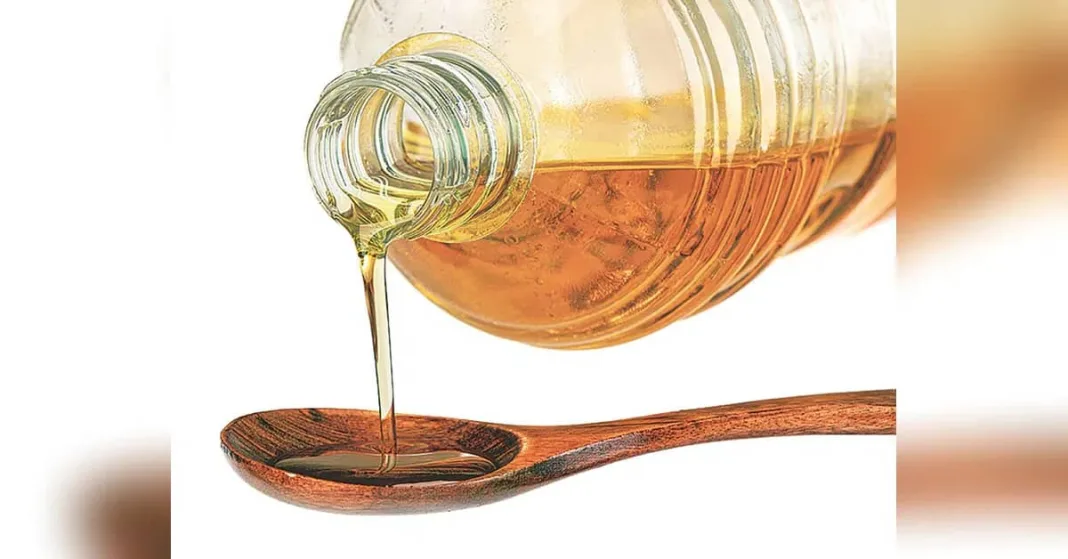 Govt cuts import duties on palm, soya and sunflower oils to curb prices | Economy & Policy News
