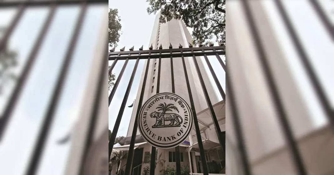FCNR(B) impact: RBI’s net short forward book swells to record $200 billion | Economy & Policy News