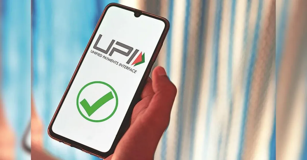 Mobile phone retailers to protest against UPI MDR charges on Oct 2 | Industry News