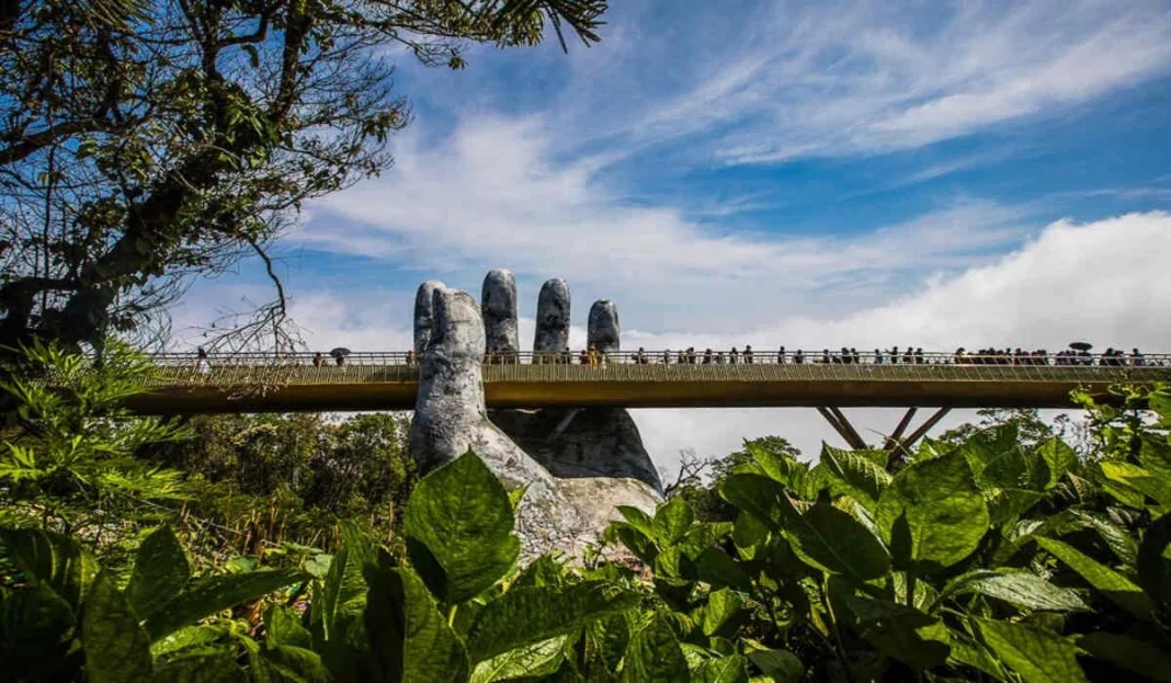 Vietnam Unlocks New Cultural Tourism With Thành Tuyên Festival 2026 and Stunning Lantern Celebrations