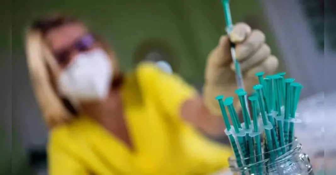 Centre Initiates Review of High Hospital Consumable Prices Amid MRP Concerns in Maharashtra, ETHealthworld
