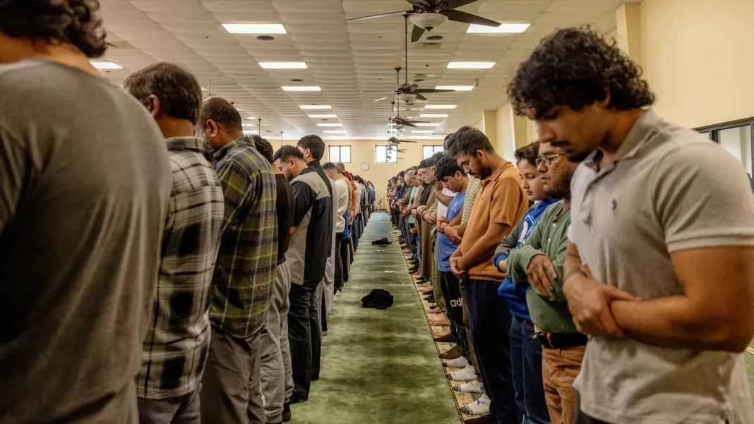 Muslim Americans push back as Republican politicians stoke anti-Sharia rhetoric ahead of election