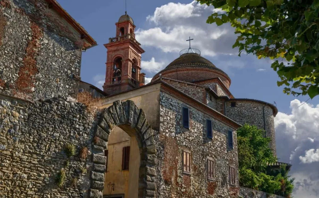 Italy Inspires Adventure Seekers Traversing Steep Emerald Hills From Susegana To CastelBrando On The Ultimate Travel Route
